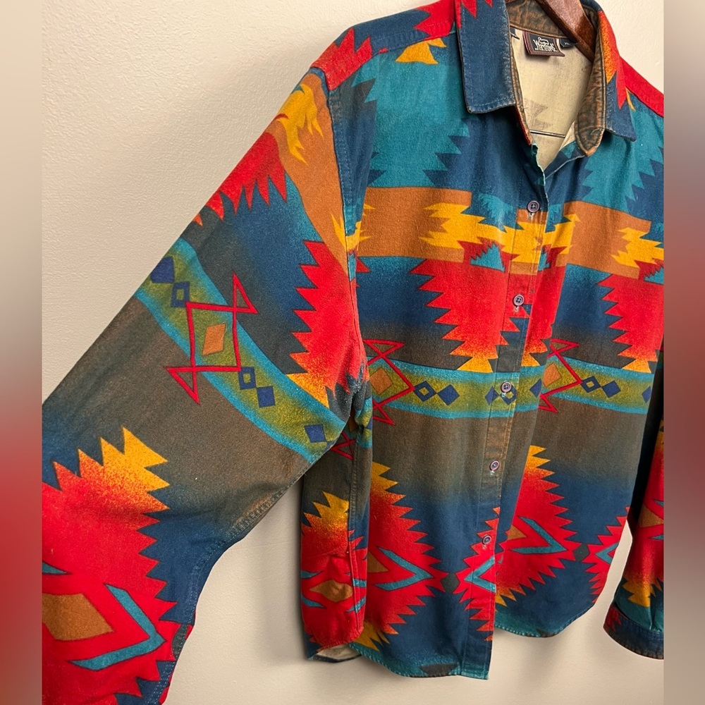 Vintage 90's Woolrich Southwestern Geometric Button-Down Shirt - Picture 3 of 12
